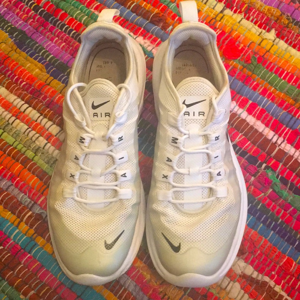Nike Air Max Tennis Shoes